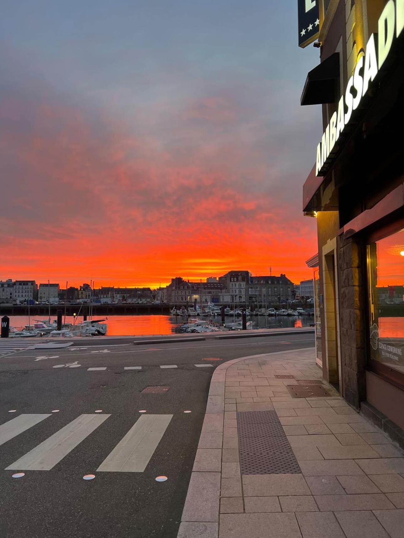 Ambassadeur Hotel - Cherbourg Port De Plaisance Exteriér fotografie
